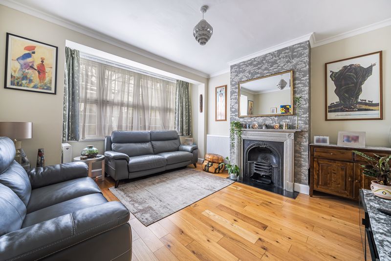 Living Room- click for photo gallery